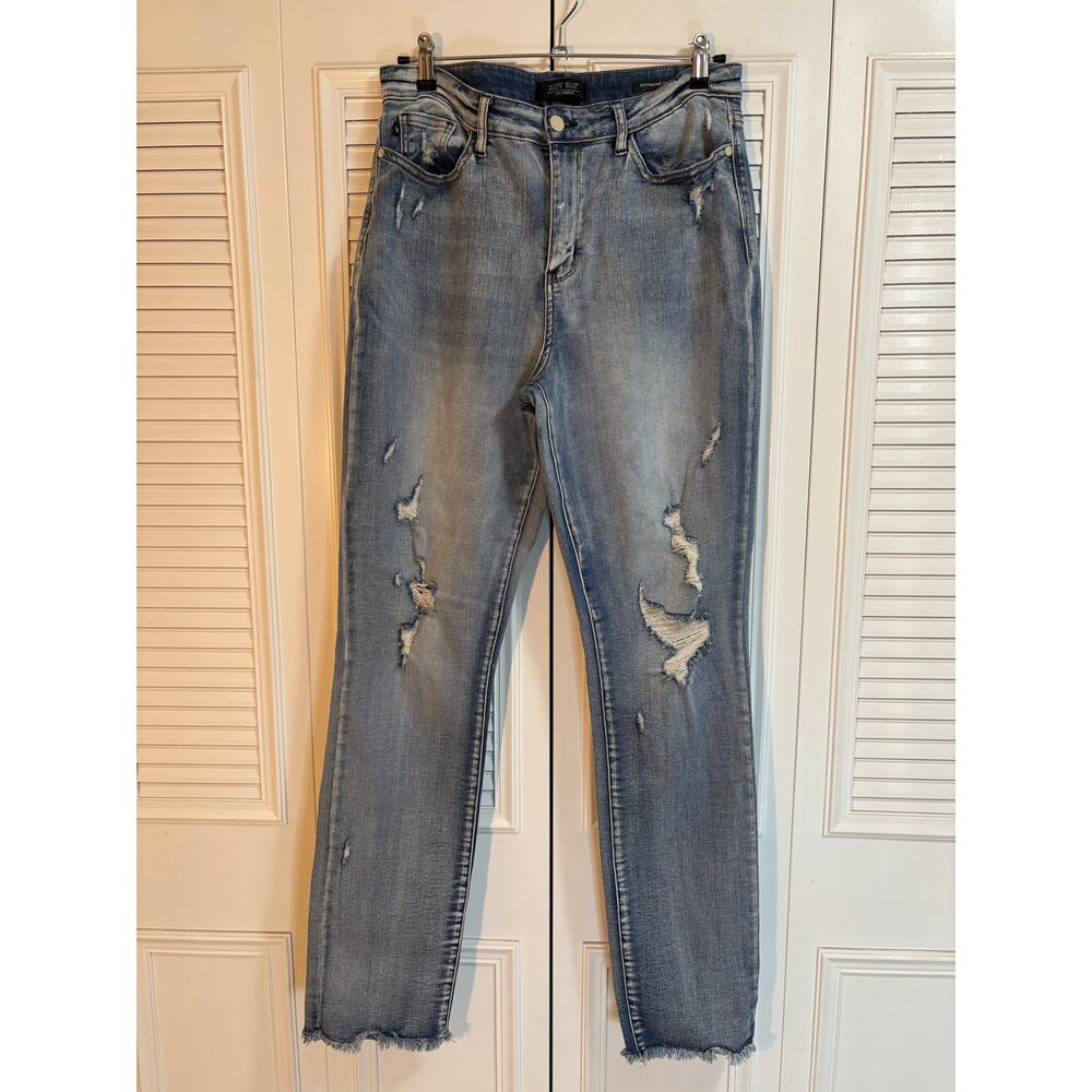 JUDY BLUE Wm 15x32 Boyfriend Fit light Blue Stretch Distressed Denim Jeans